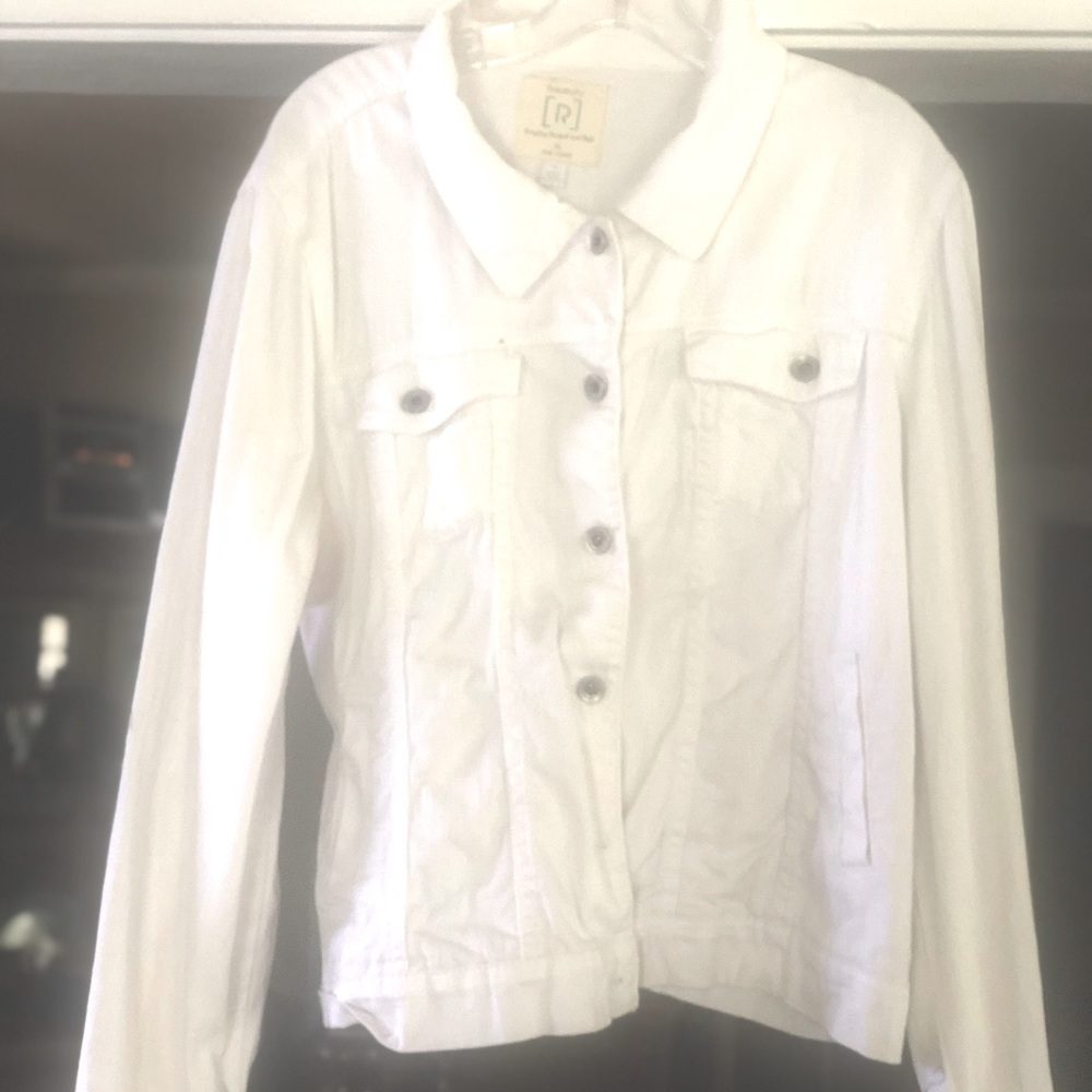 White Jean jacket with silver buttons